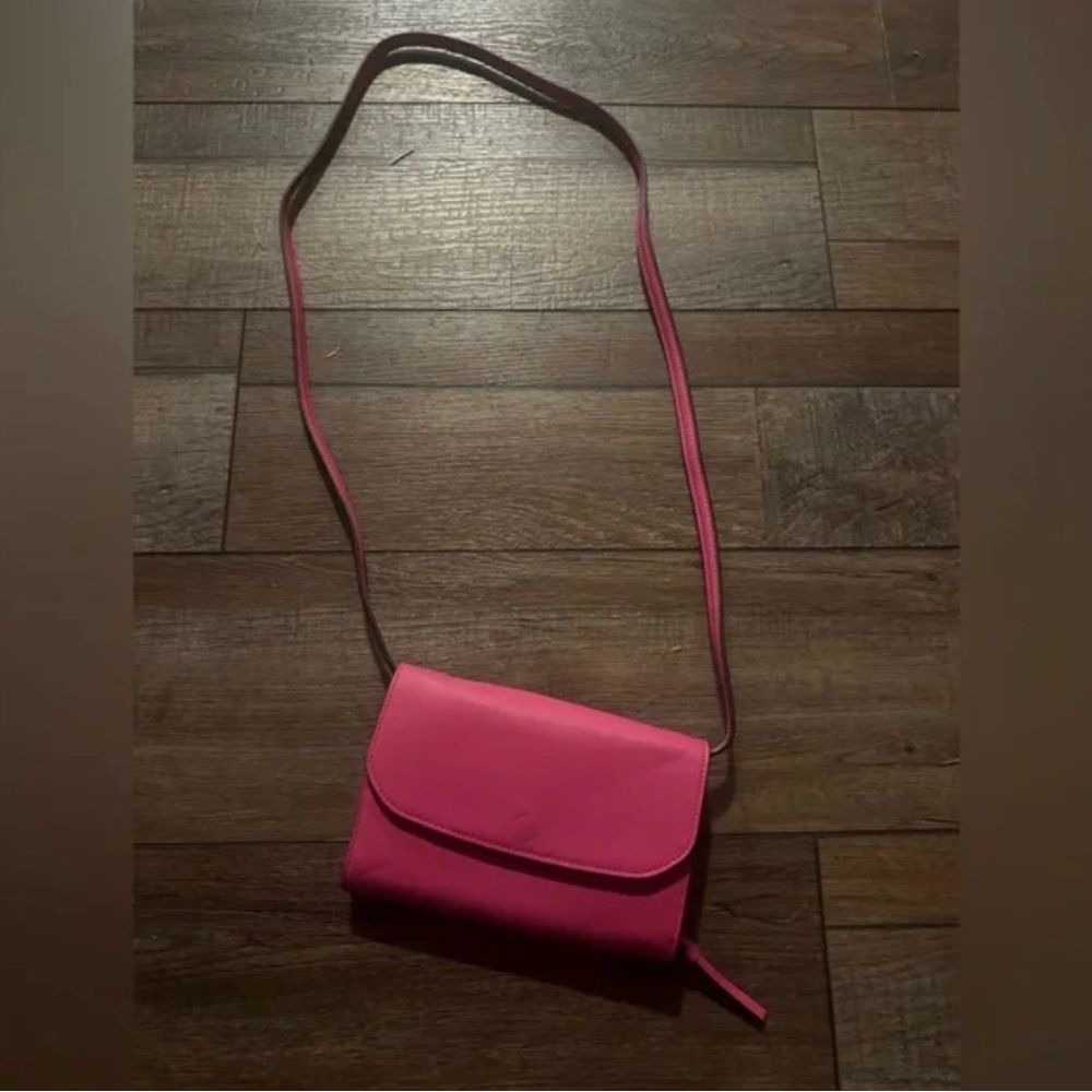 Simply Vera Wang Hot Pink crossbody - NWT